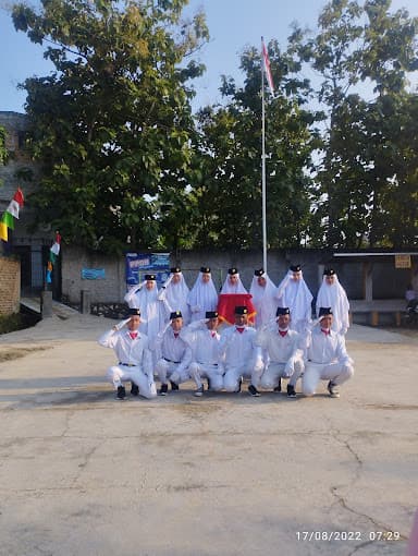 Upacara Bendera & Pasukan Pengibar Bendera: Menumbuhkan Cinta Tanah Air
