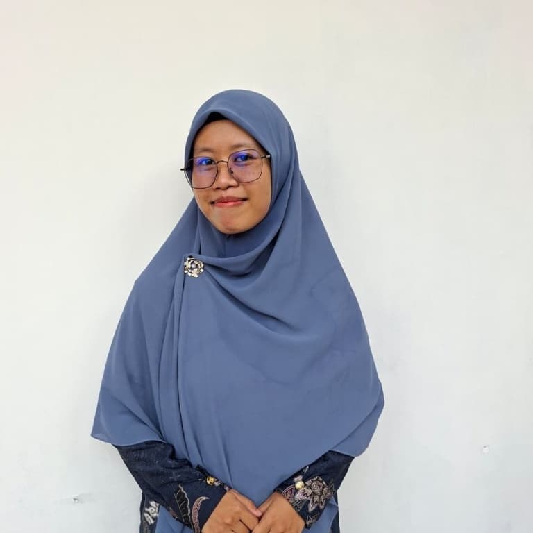Dwi Yuliani, S.S., Gr.
